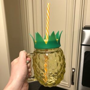 Pineapple drinking cup